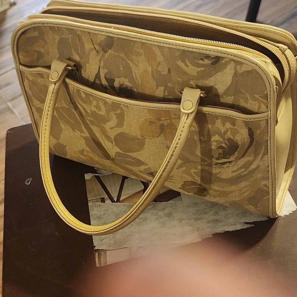 Liz Claiborne Elegant Floral Beige Handbag